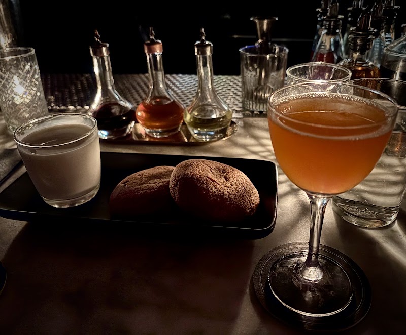 Death & Co dark intimate interior